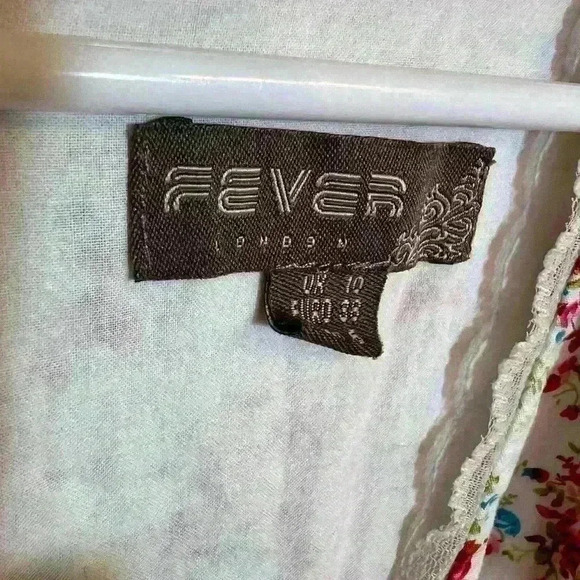 Fever London floral lace fit and flare dress - Picture 3 of 6